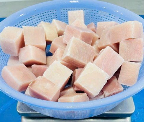 Frozen marlin cube, Skinless,Boneless (Makaira indica) Size: 35-40 grs/Pieces thumb