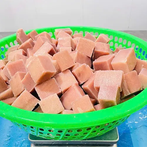 Frozen tuna cube, Skinless,Boneless (Thunnus albacares) Size 35/40 grs/pc